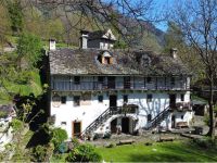 Casa indipendente in vendita a Varzo(VB)