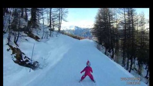 izzy 4yrs old in Bardonecchia skiing.