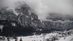 Webcam Vista su Colfosco e Gruppo del Sella