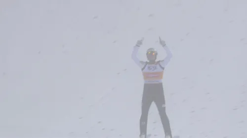 Dominic Prevc è l’uomo del momento: il video del salto che gli regala la 4^ vittoria consecutiva a Klingenthal