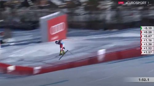 Rovinosa caduta a 140 km/h di urs kryenbuehl sul traguardo della streif di kitzbühel