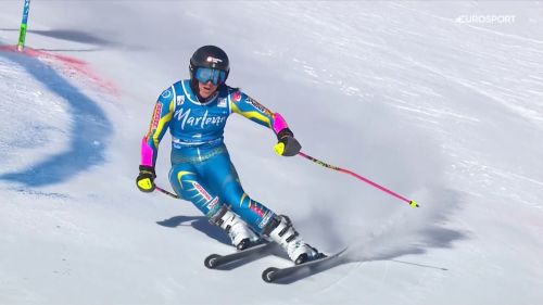 Sara hector domina la prima manche del gigante di kronplatz