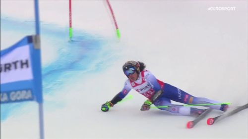 Brignone subito fuori a kranjska gora! inclinazione fatale nella prima manche del gigante