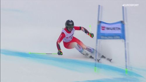 Camille rast quasi impeccabile, è lei al comando del gigante: rivivi la sua 1a manche