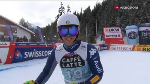 Elena curtoni sul podio della discesa di crans montana, vediamo la sua gara