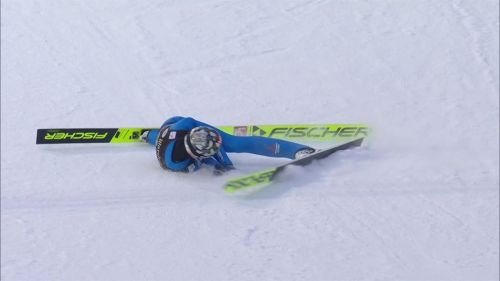 Salto da dimenticare e caduta per willingen robert johanssons.