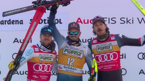 Dominik paris troneggia sul podio della discesa in val gardena: che fierezza quest'inno!
