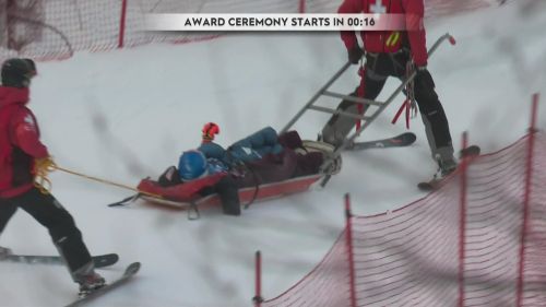 Mikaela shiffrin va via in toboga, ma saluta il suo pubblico