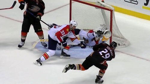 Una parata di luongo contro i ducks