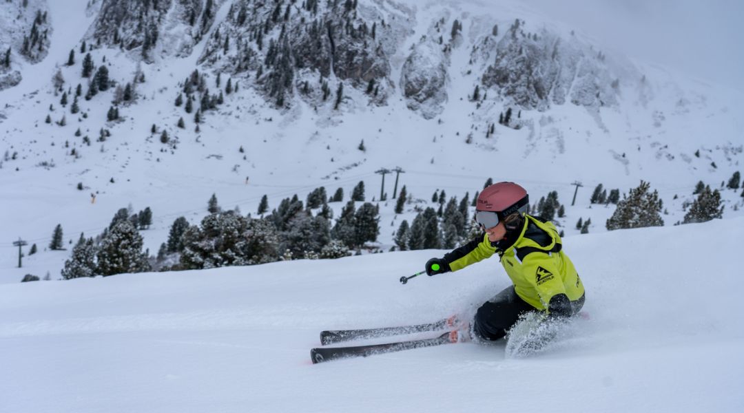 Valeria Poncet al test di Blizzard Phoenix R14 Pro (2024)