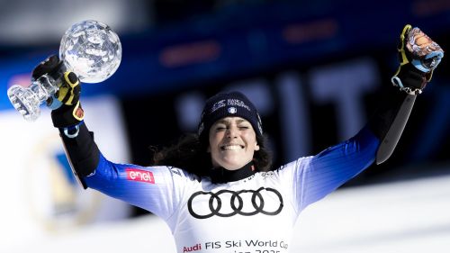 Terzo giorno in pista per Brignone: questa volta Fede sceglie Courmayeur per un altro blocco sulla neve