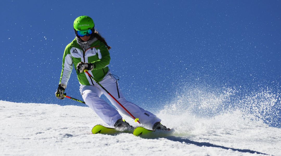 Isabel Anghilante al test di Fischer RC4 The Curv GT (2018)